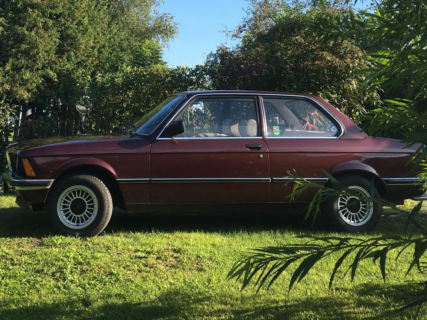 BMW 315 (E21) Rojo - 1
