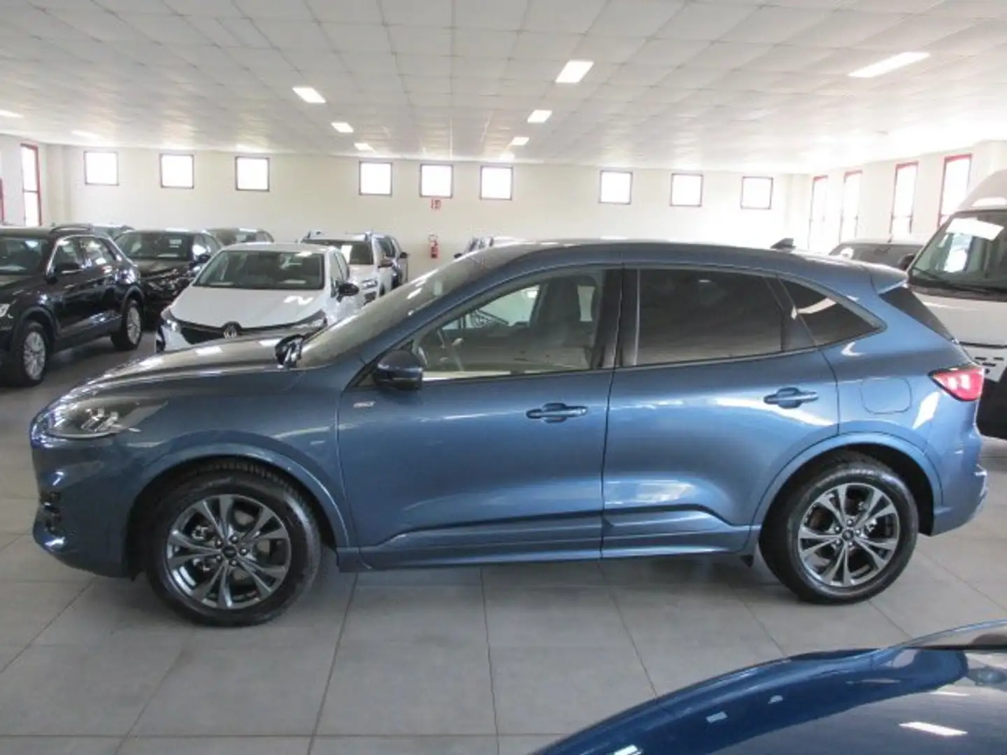 Ford Kuga 2.0 ecoblue ST-Line 2wd 120cv auto Blauw - 2