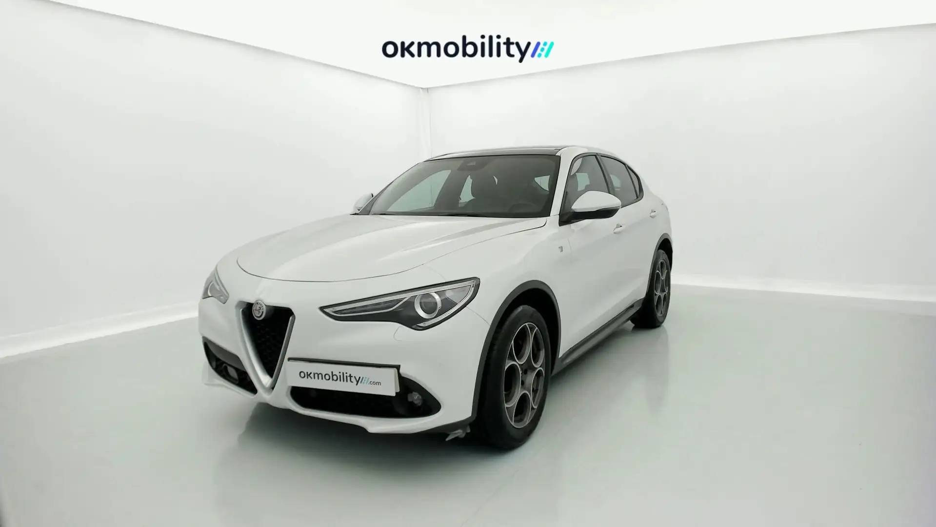 Alfa Romeo Stelvio 2.2 Villa D´Este Q4 210 Aut. Blanc - 1
