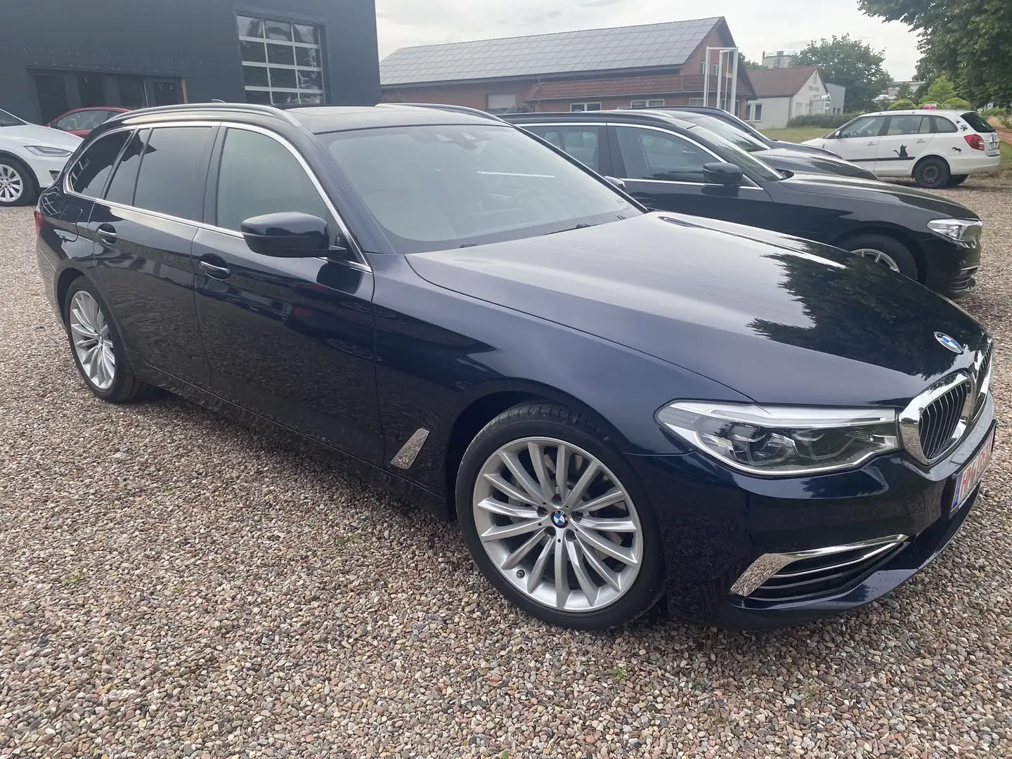 BMW 530 d Luxury Line AHK+LED+HUD+Pano Azul - 1