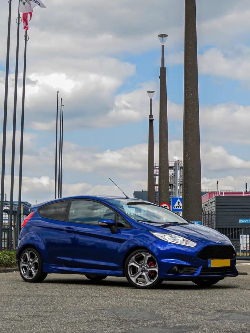 Ford Fiesta 1.6 ST2 Blauw - 1