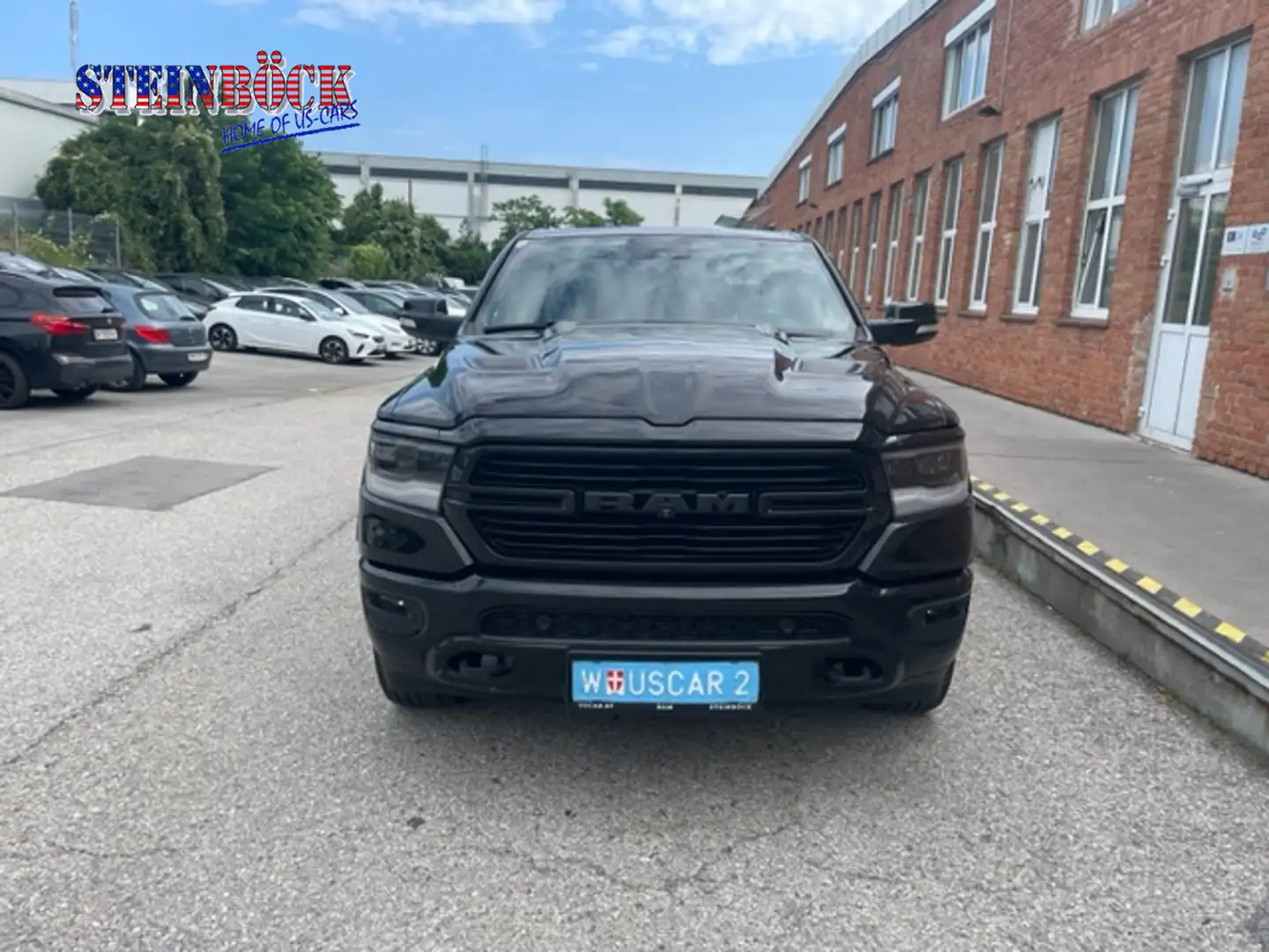Dodge RAM 1500 Qu Cab Long Lar Sp Hardtop € 47.500 NETTO Schwarz - 2