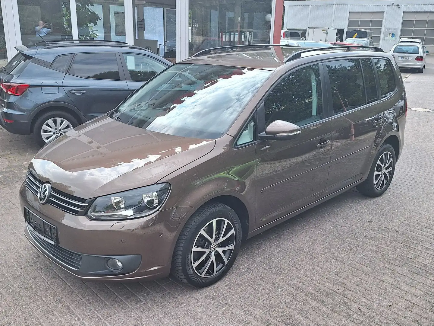 Volkswagen Touran TDI Comfortline BMT 2.Hand PDC Sitzhzg. Brun - 2