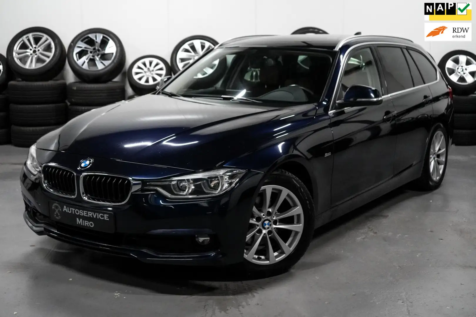 BMW 320 3-serie Touring 320d EDE Luxury Navi l Clima l Cru Bleu - 1