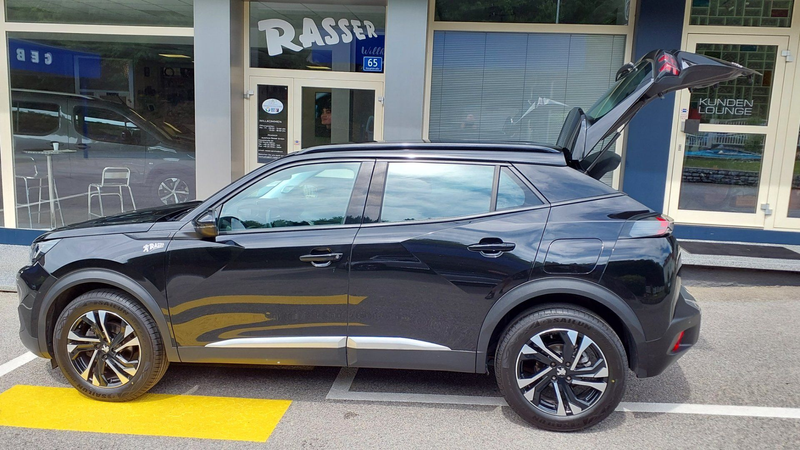 Peugeot 2008 1.5 BlueHDI 100 Allure — photo 7