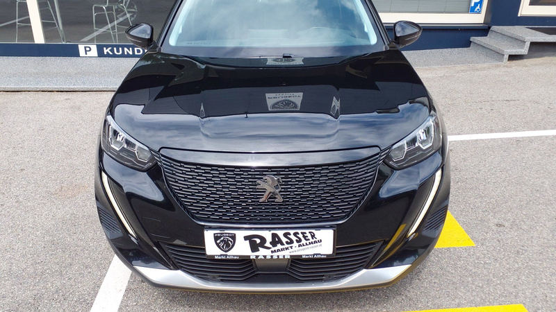 Peugeot 2008 1.5 BlueHDI 100 Allure — photo 2