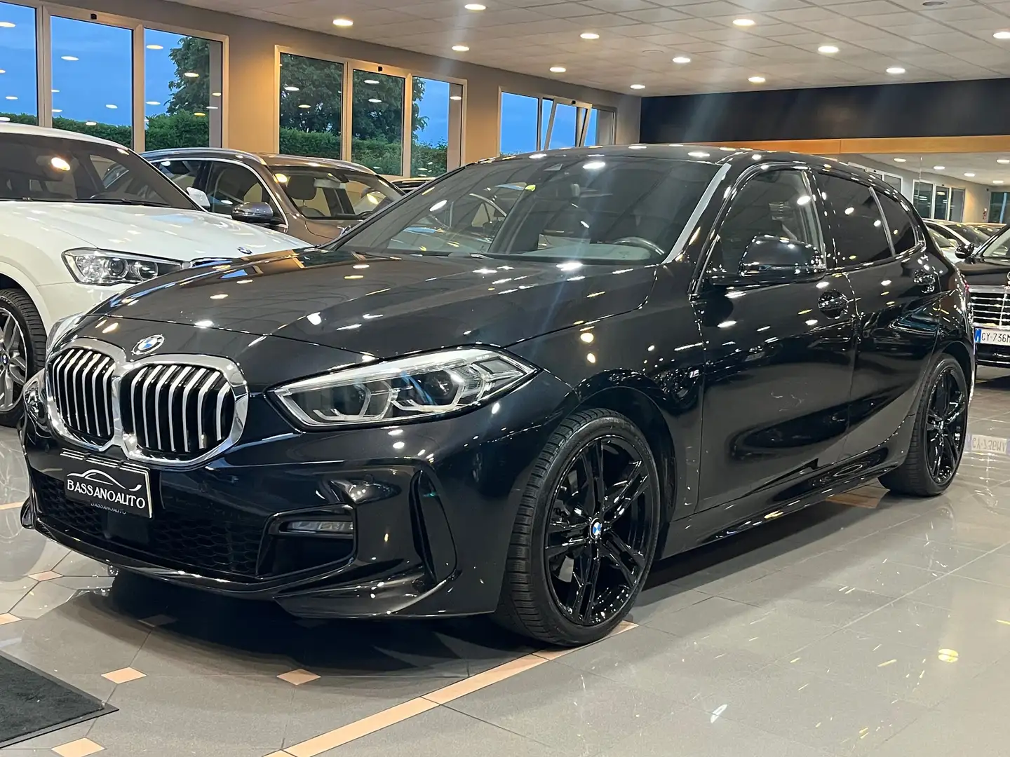 BMW 118 118d Msport Unico proprietario ! Negru - 1
