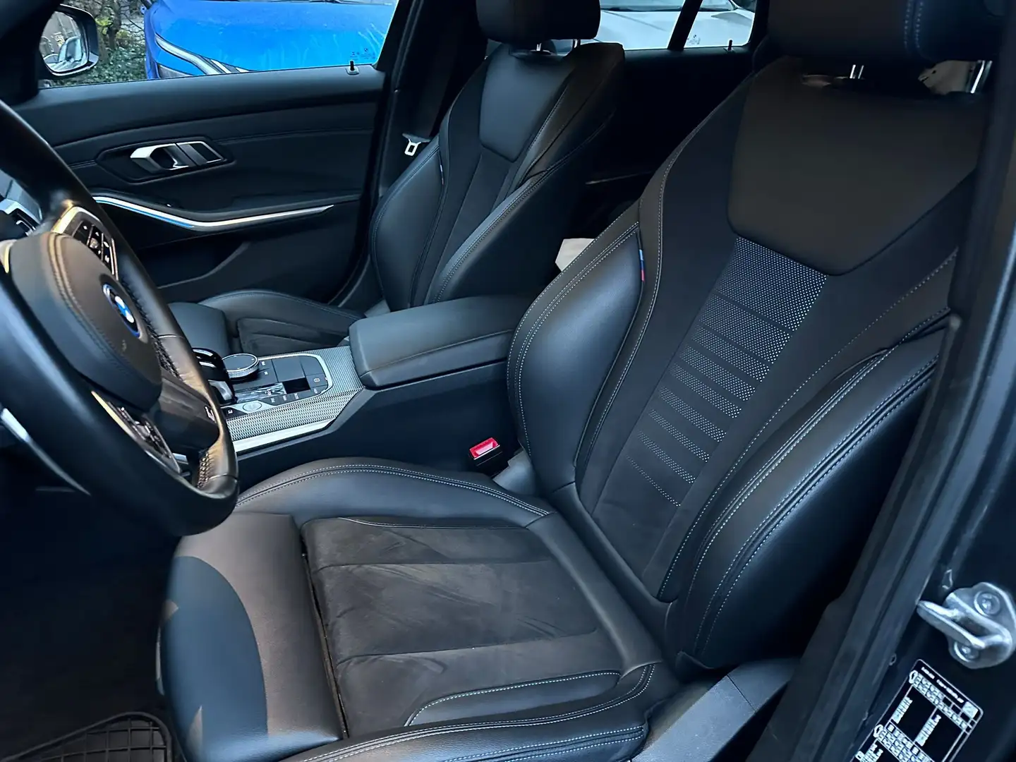 BMW 330 e Xdrive M-pakket Grijs - 2