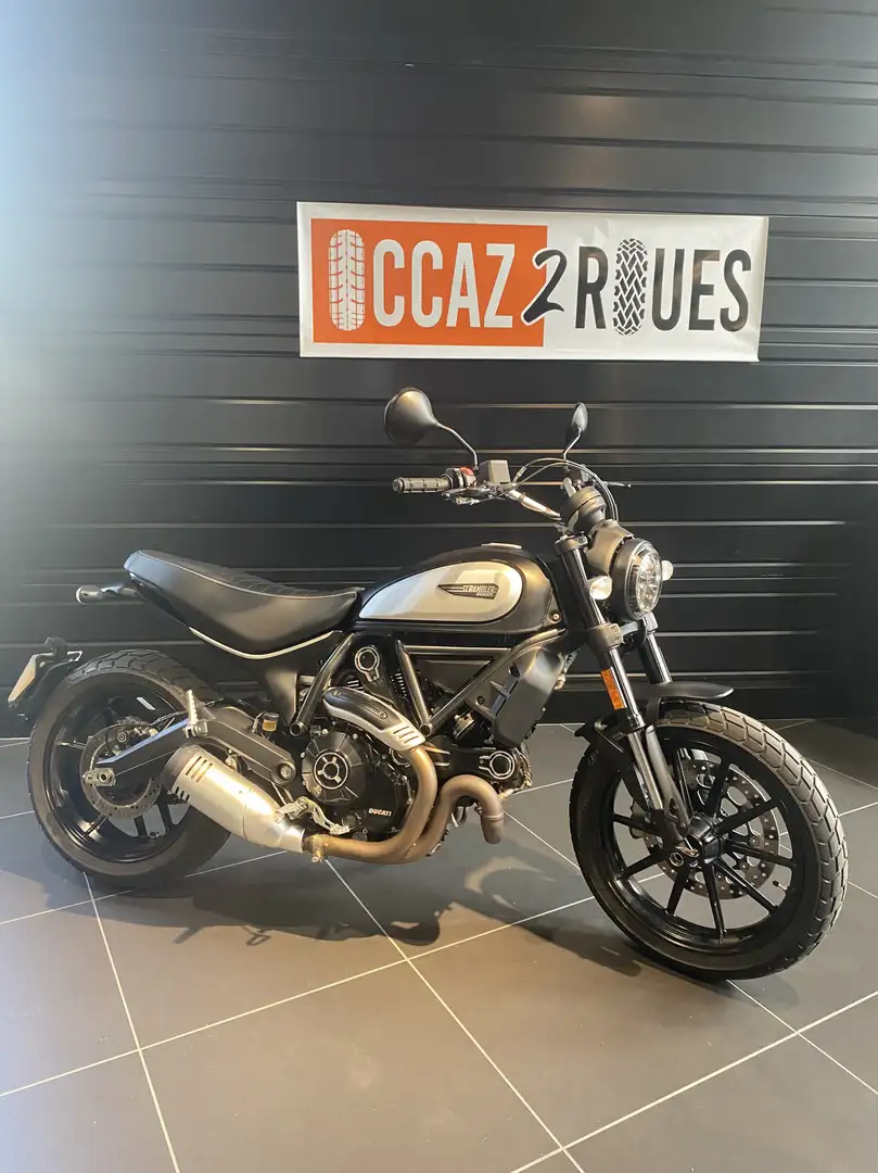 Ducati Scrambler Zwart - 1