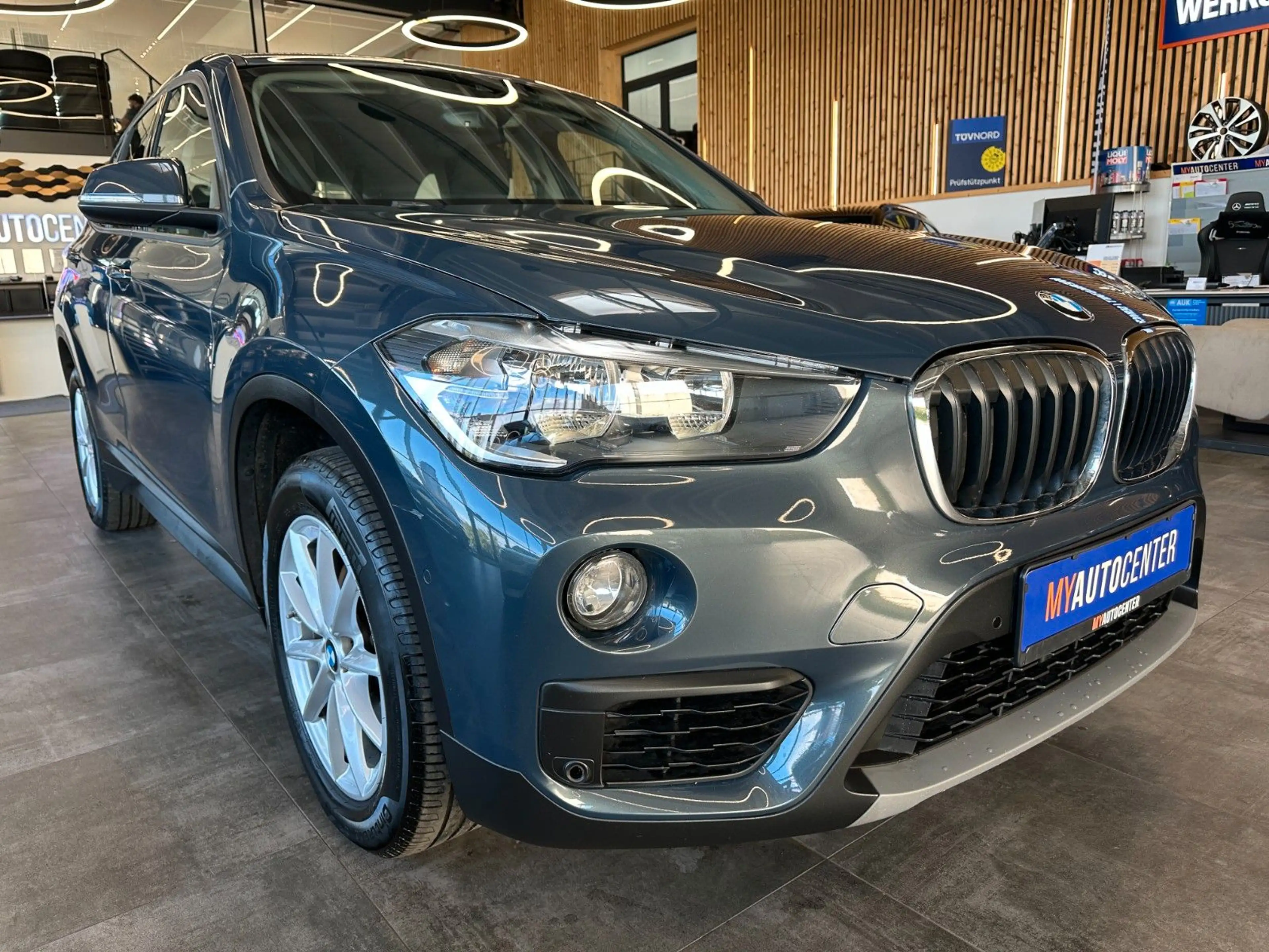 BMW X1 sDrive *TÜV 6/28*NAV*TEMPO*2-ZONEN*PDC(CAM)* — photo 3