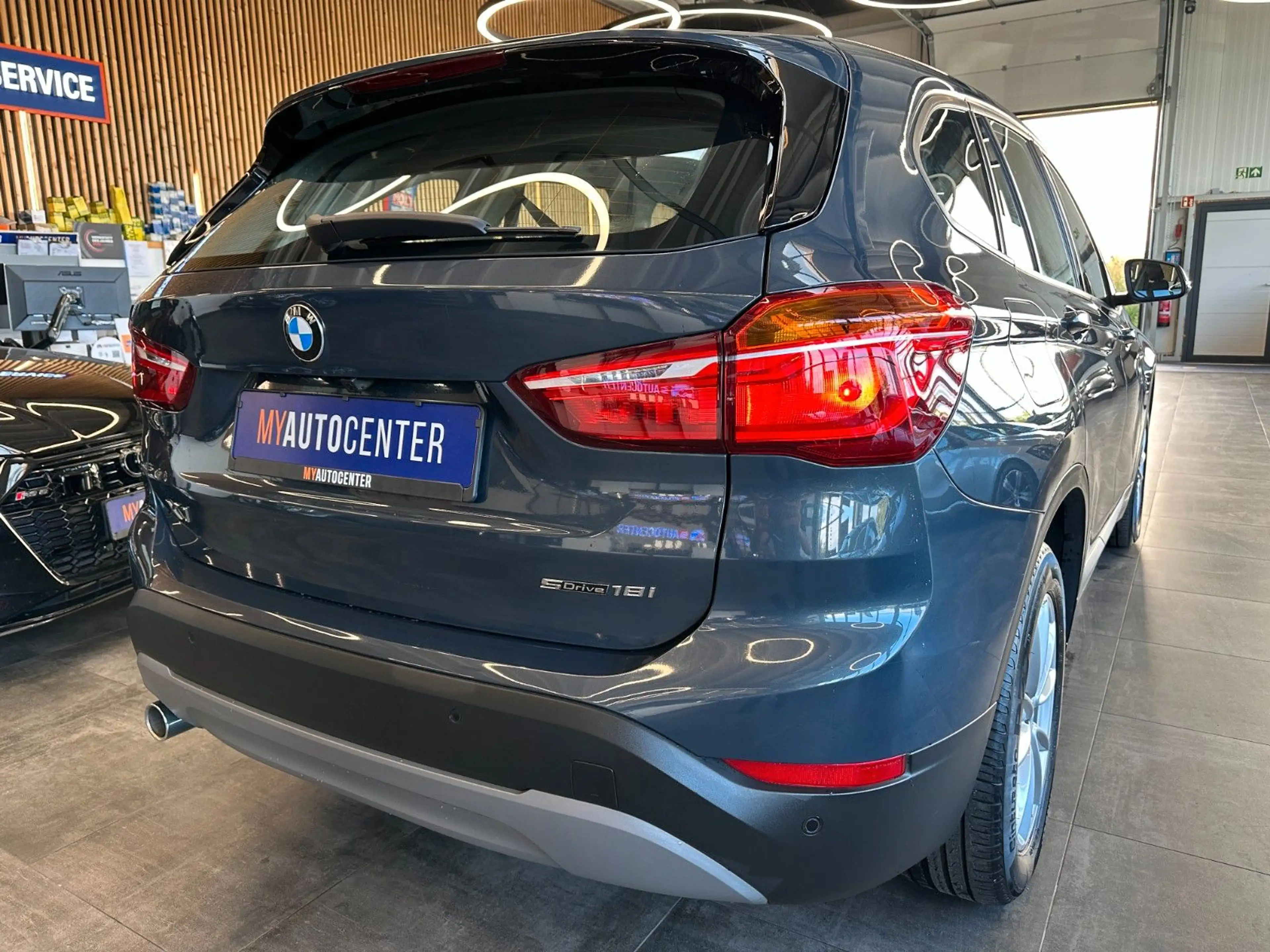 BMW X1 sDrive *TÜV 6/28*NAV*TEMPO*2-ZONEN*PDC(CAM)* — photo 2