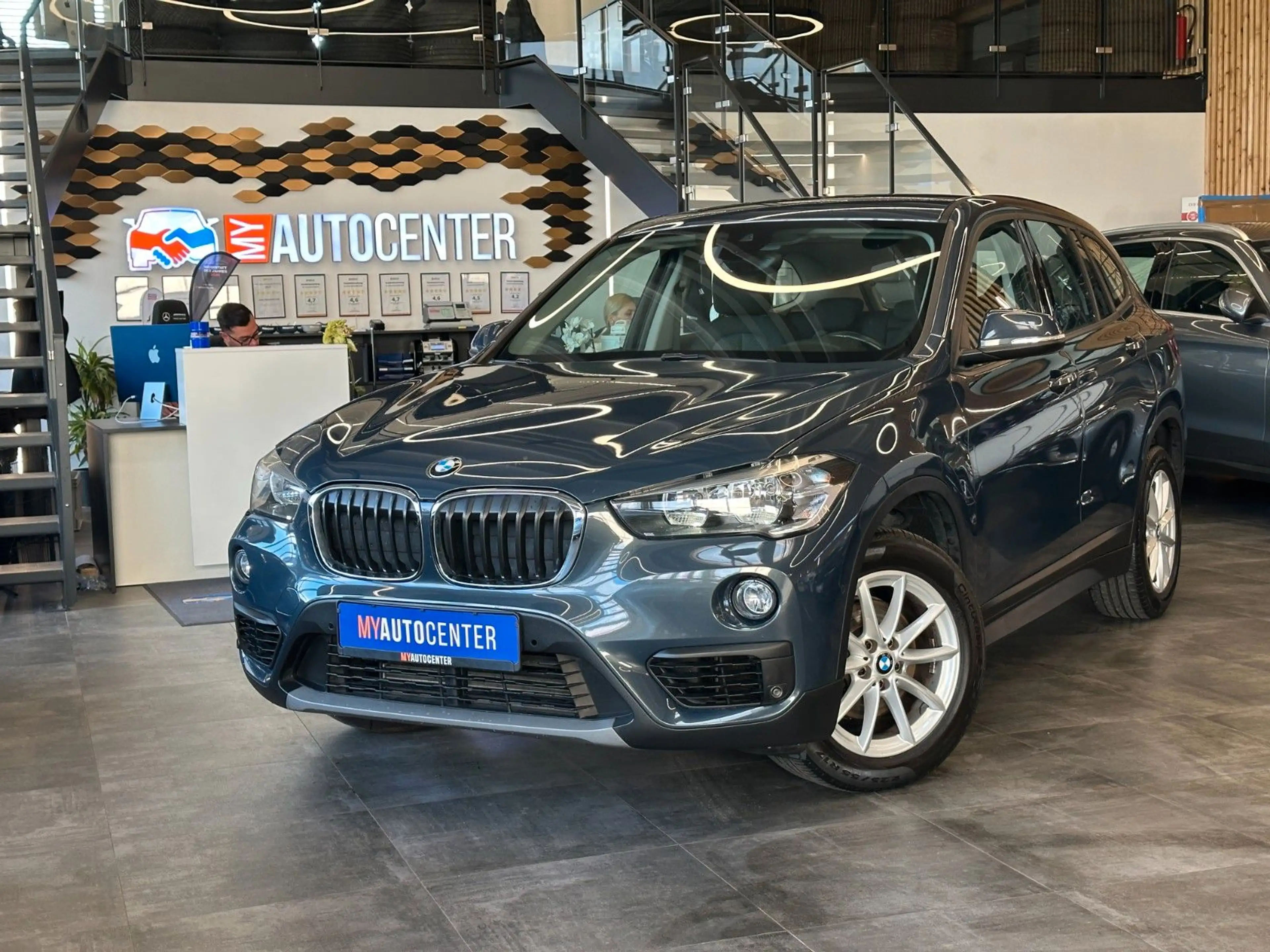 BMW X1 sDrive *TÜV 6/28*NAV*TEMPO*2-ZONEN*PDC(CAM)*