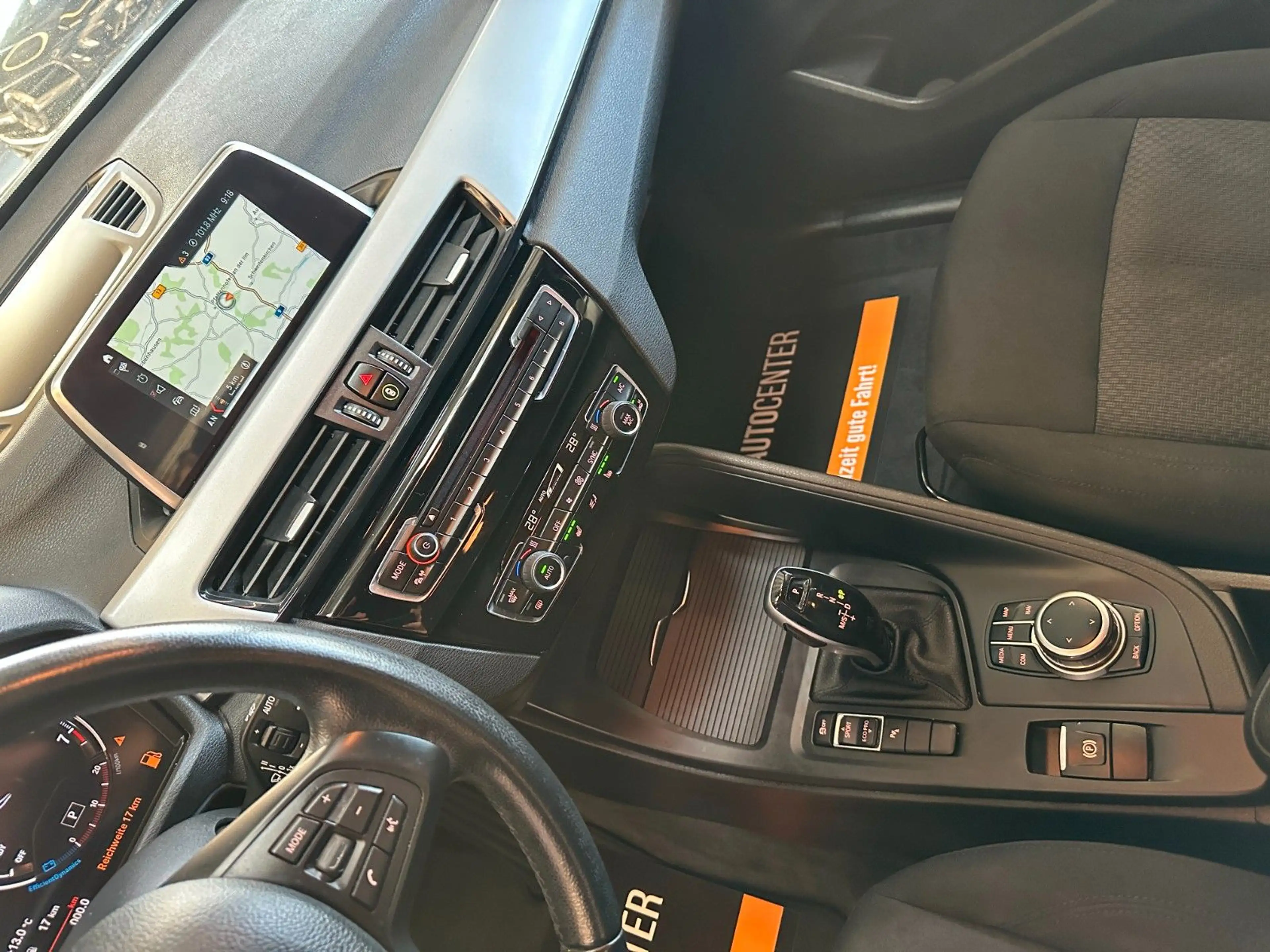 BMW X1 sDrive *TÜV 6/28*NAV*TEMPO*2-ZONEN*PDC(CAM)* — photo 12