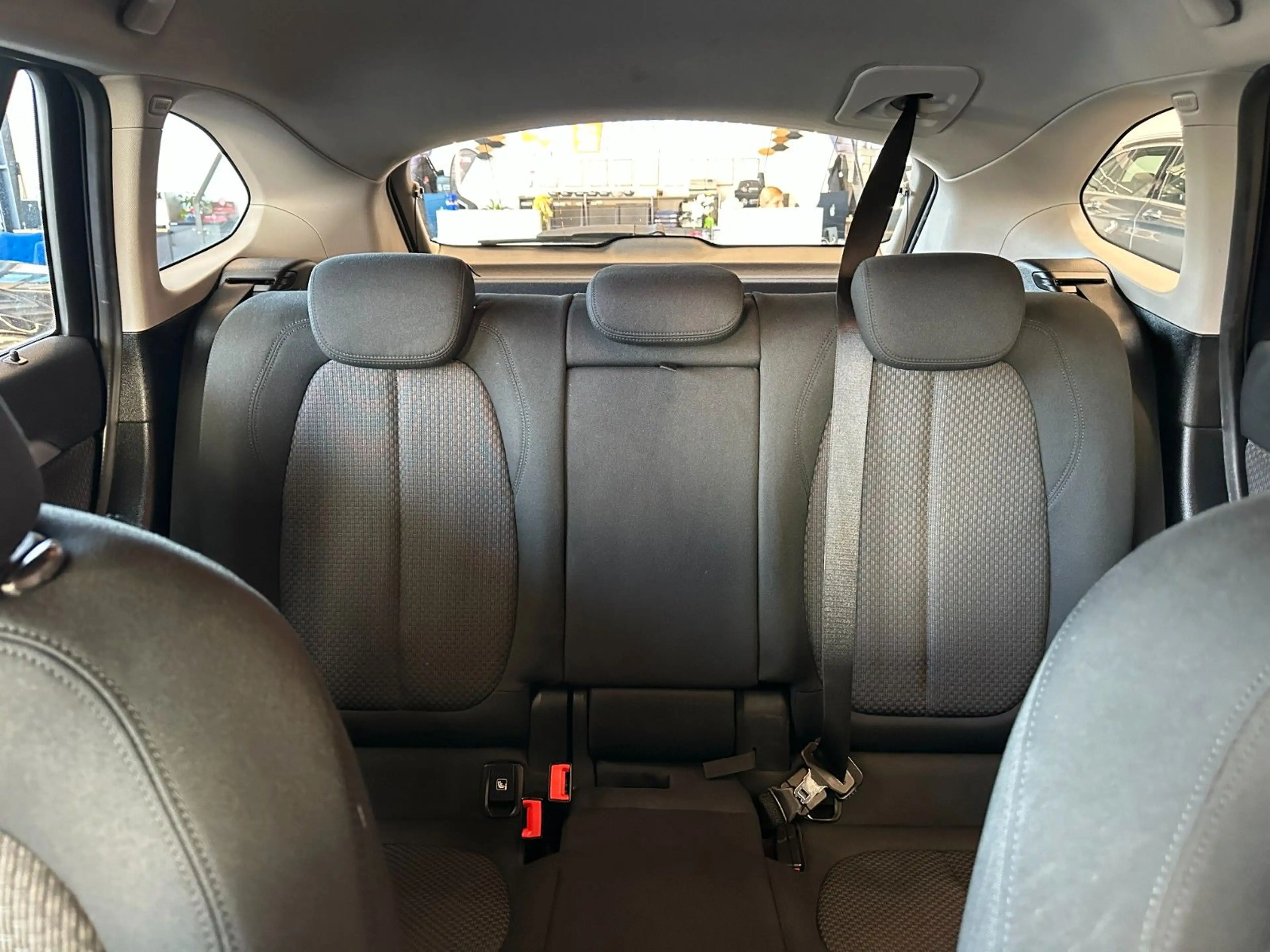 BMW X1 sDrive *TÜV 6/28*NAV*TEMPO*2-ZONEN*PDC(CAM)* — photo 11