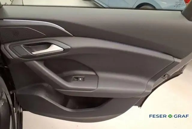 Audi A6 E-Tron view 6