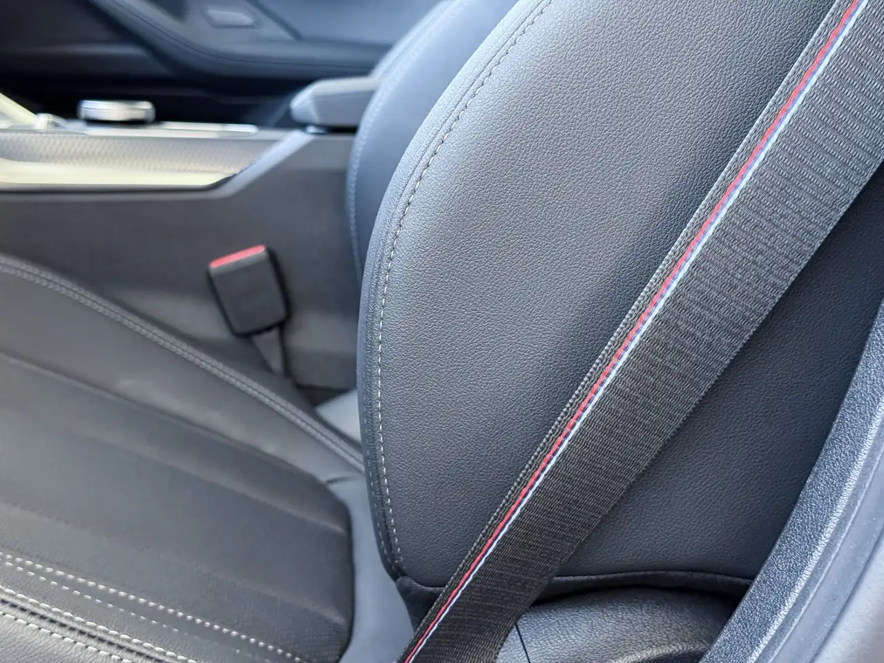 BMW i4 2026 — фото 14