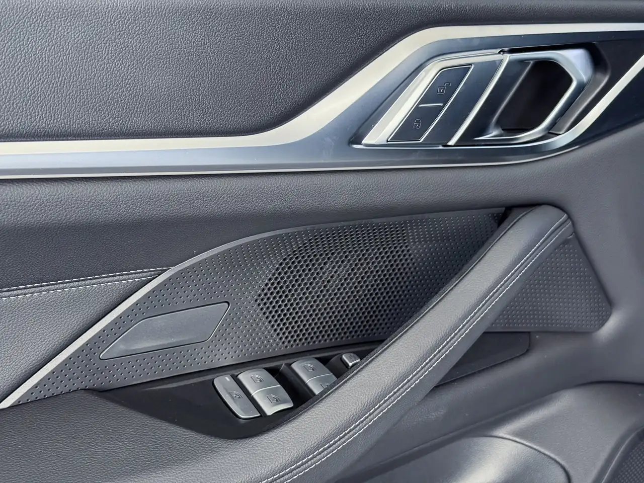BMW i4 2026 — фото 10