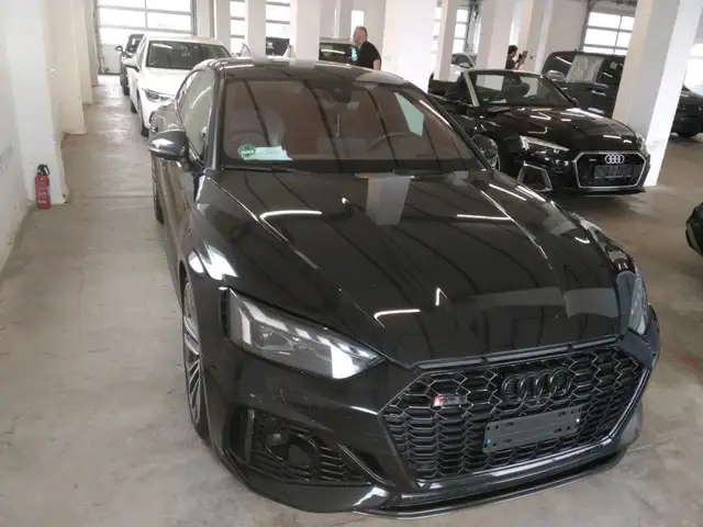 Audi RS5 view 3