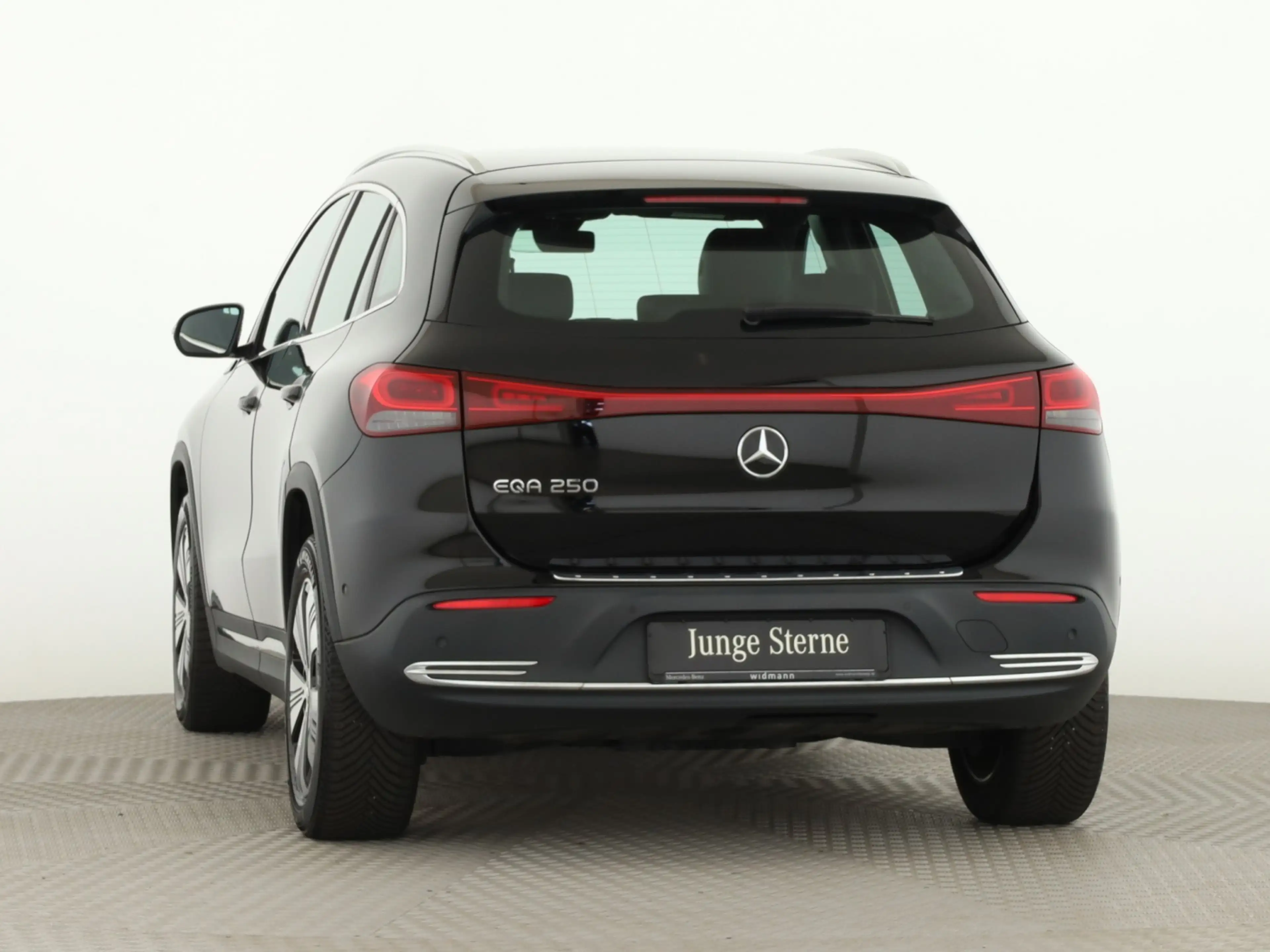 Mercedes-Benz EQA 250 *Progressive*AHK*Park-Assist*Kamera*LED* — photo 4