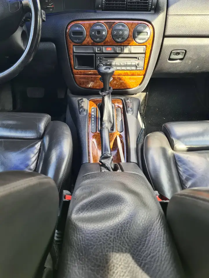 Opel Omega Caravan MV6, foto 8