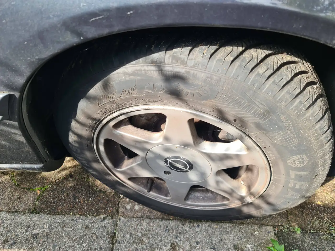Opel Omega Caravan MV6, foto 3