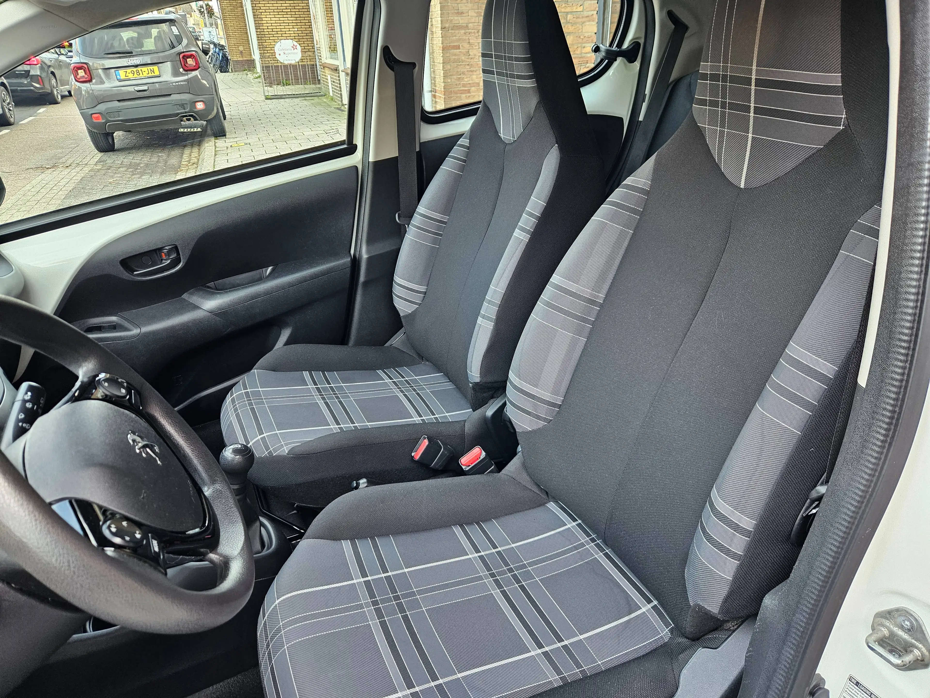 Peugeot 108 108 1.0 e-VTi Active — photo 10
