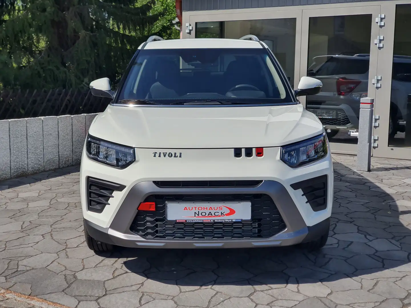 KGM Tivoli Quartz Alb - 2