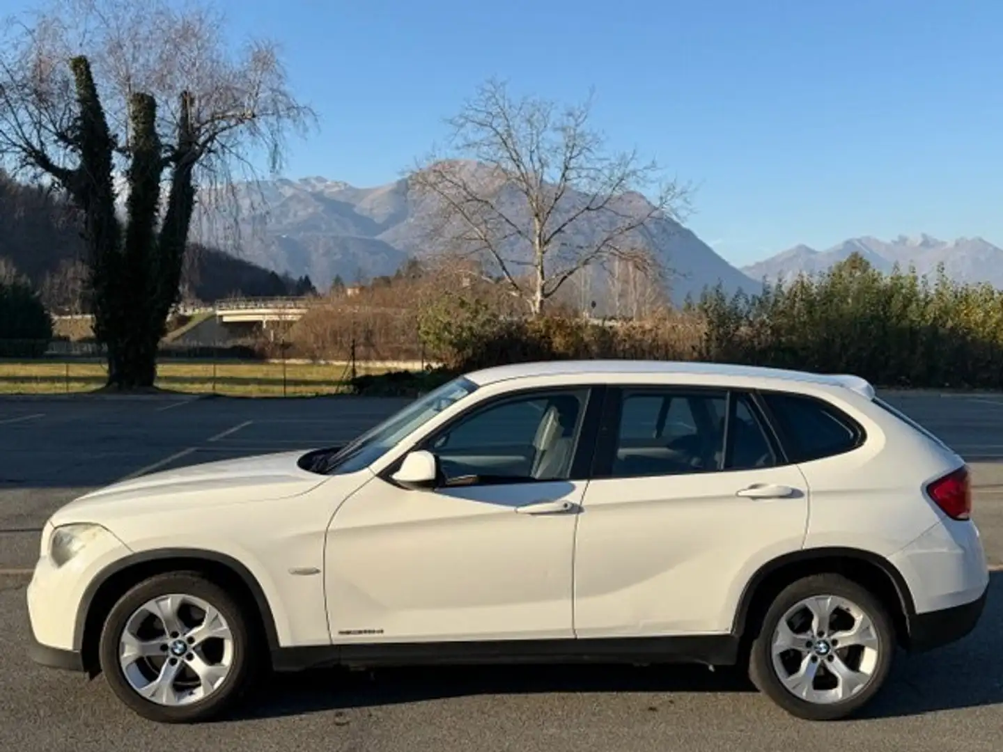 BMW X1 E84 sdrive18d ** OTTIME CONDIZIONI ** Bianco - 1