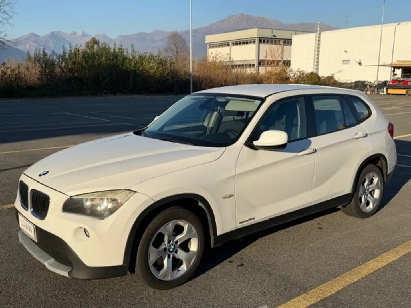 BMW X1 E84 sdrive18d ** OTTIME CONDIZIONI ** Bianco - 2