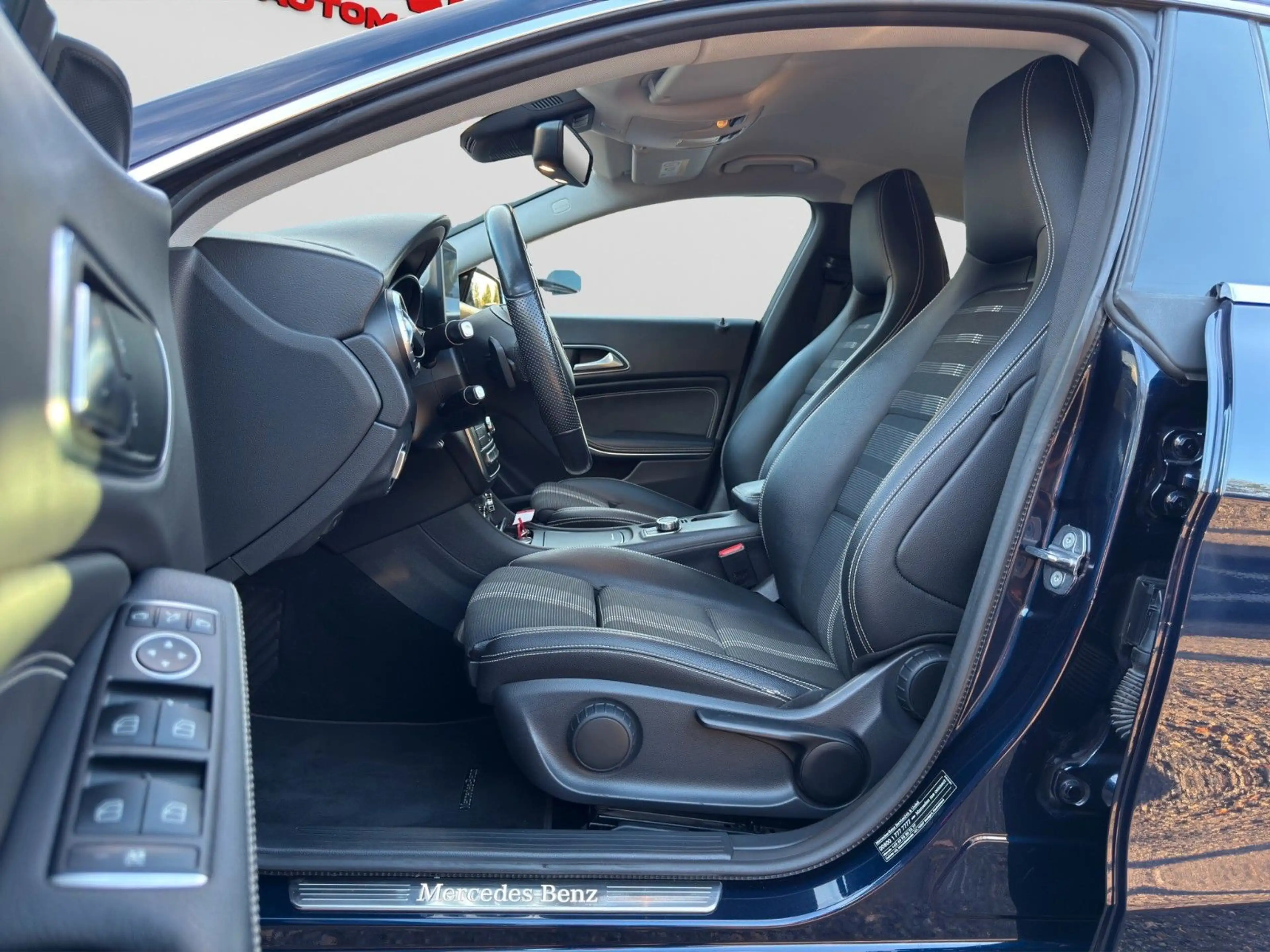 Mercedes-Benz CLA 220 CDI / d/Navi/SHZ/Temp./LED — photo 10