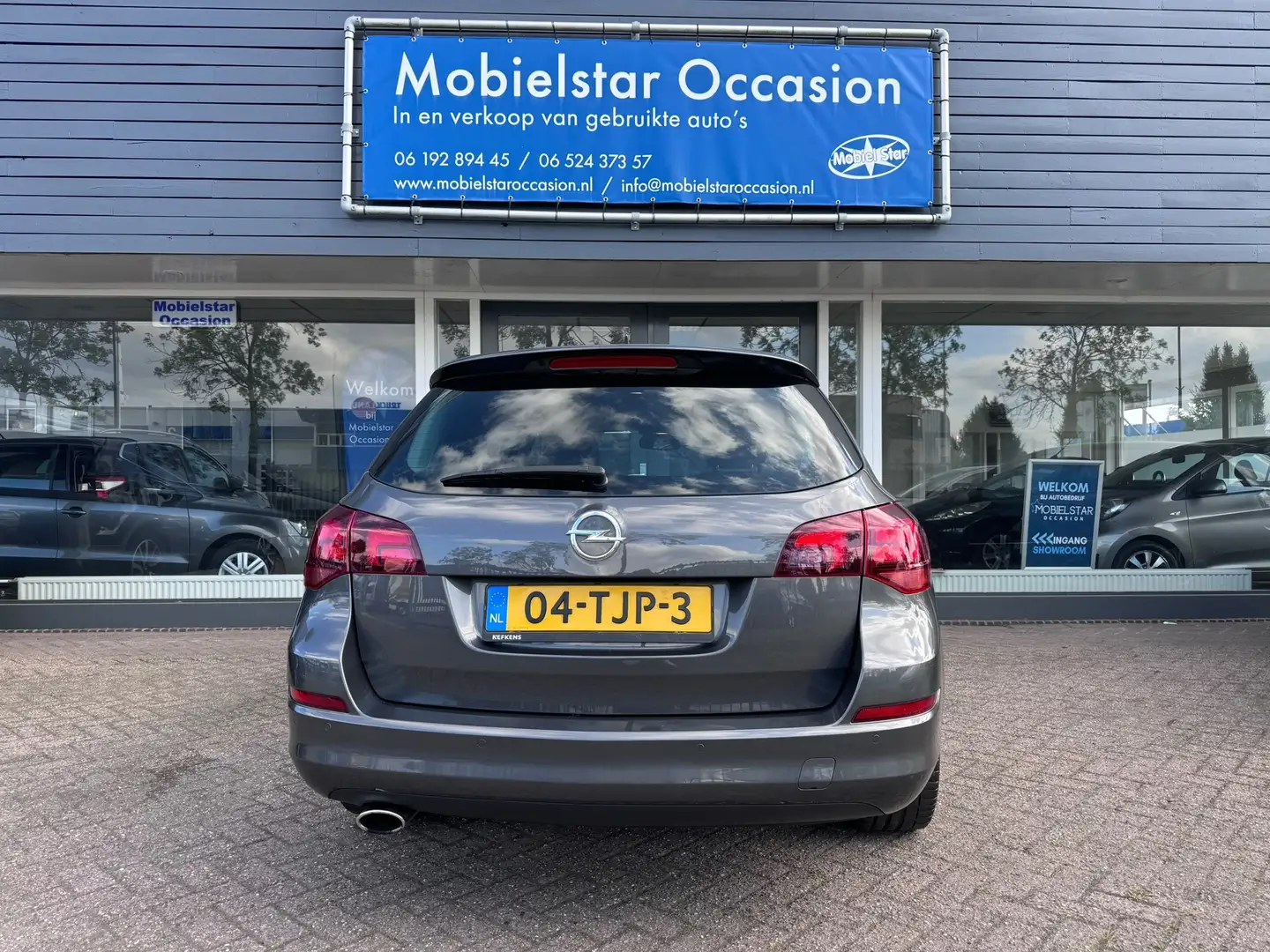 Opel Astra Sports Tourer 1.6 Turbo Cosmo / Automaat / Turbo / Grijs - 2