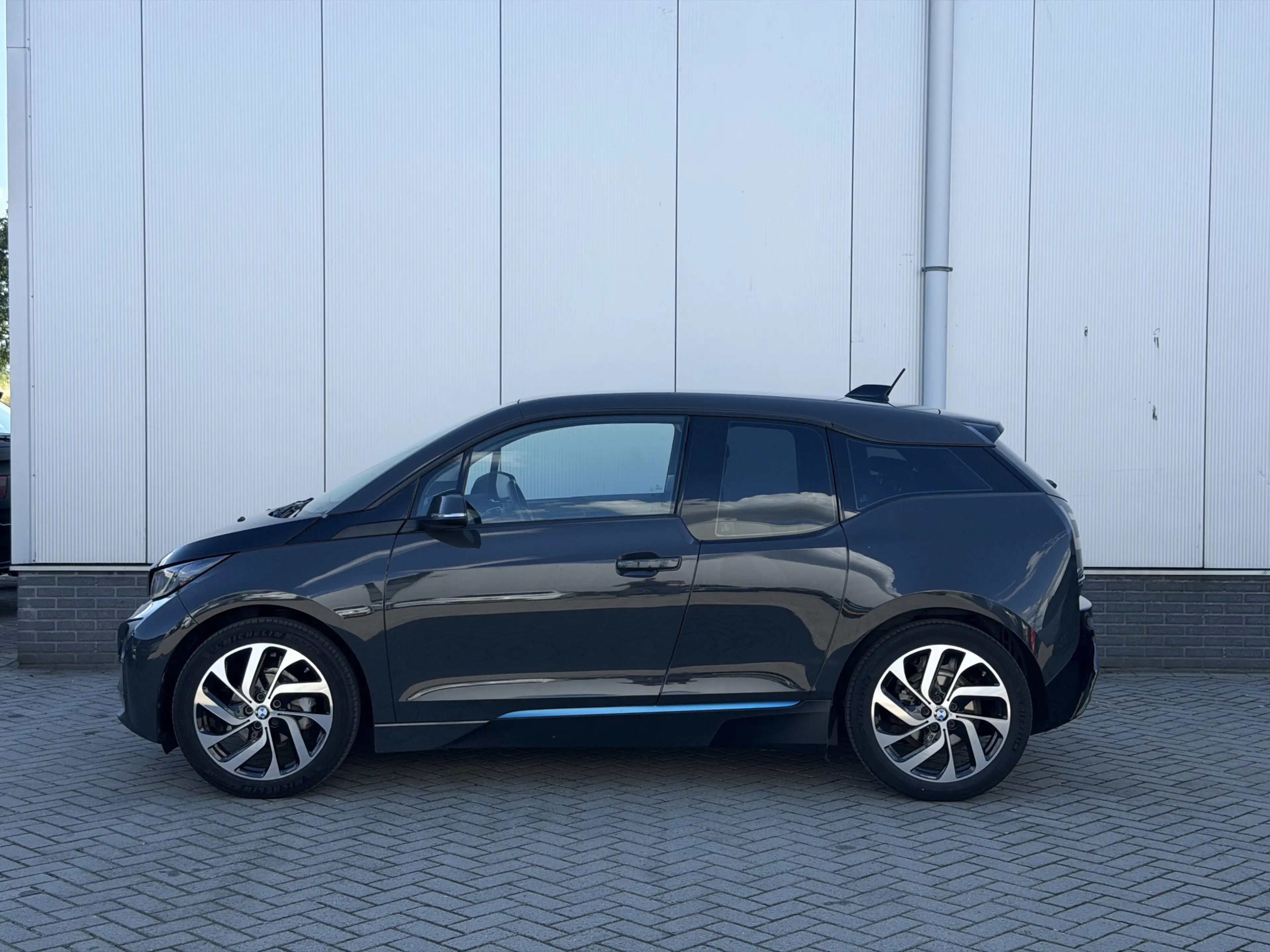 BMW i3 Basis Comfort 22 kWh — photo 7