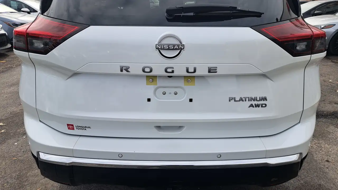 Nissan Rogue снимка Nissan Rogue