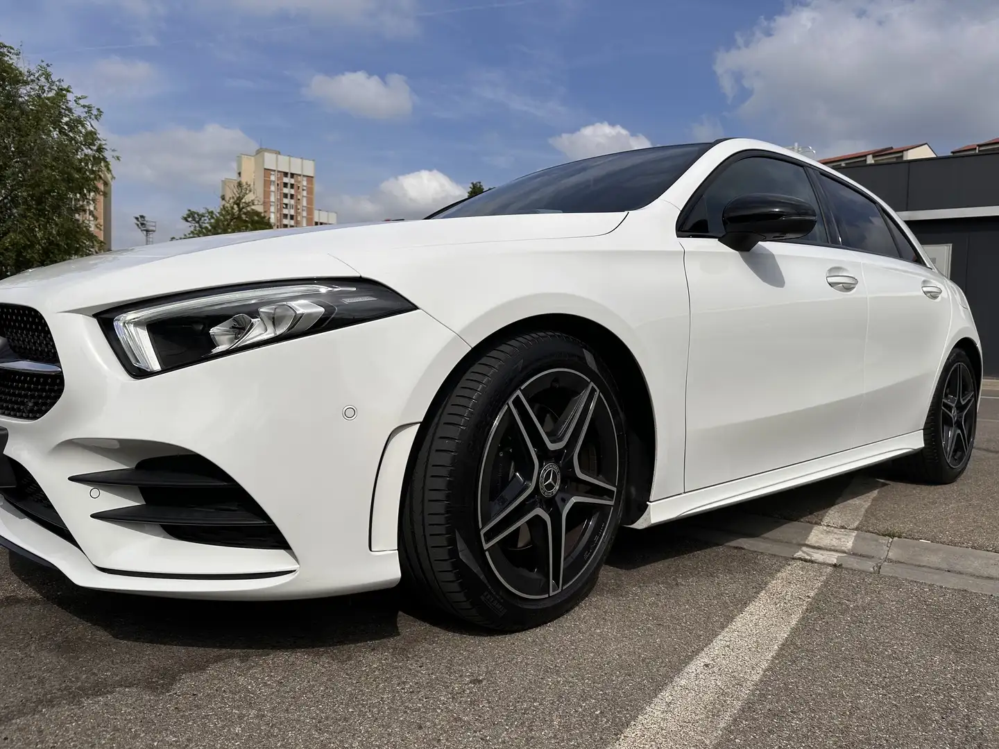 Mercedes-Benz A 220 Automatic Premium AMG - 2