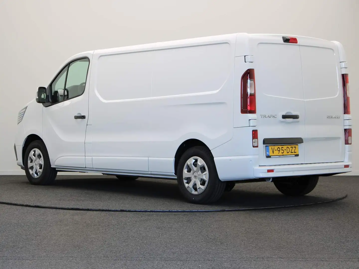 Renault Trafic E-Tech T29 L2H1 Comfort 52 kWh | Parkeersensoren r Wit - 2