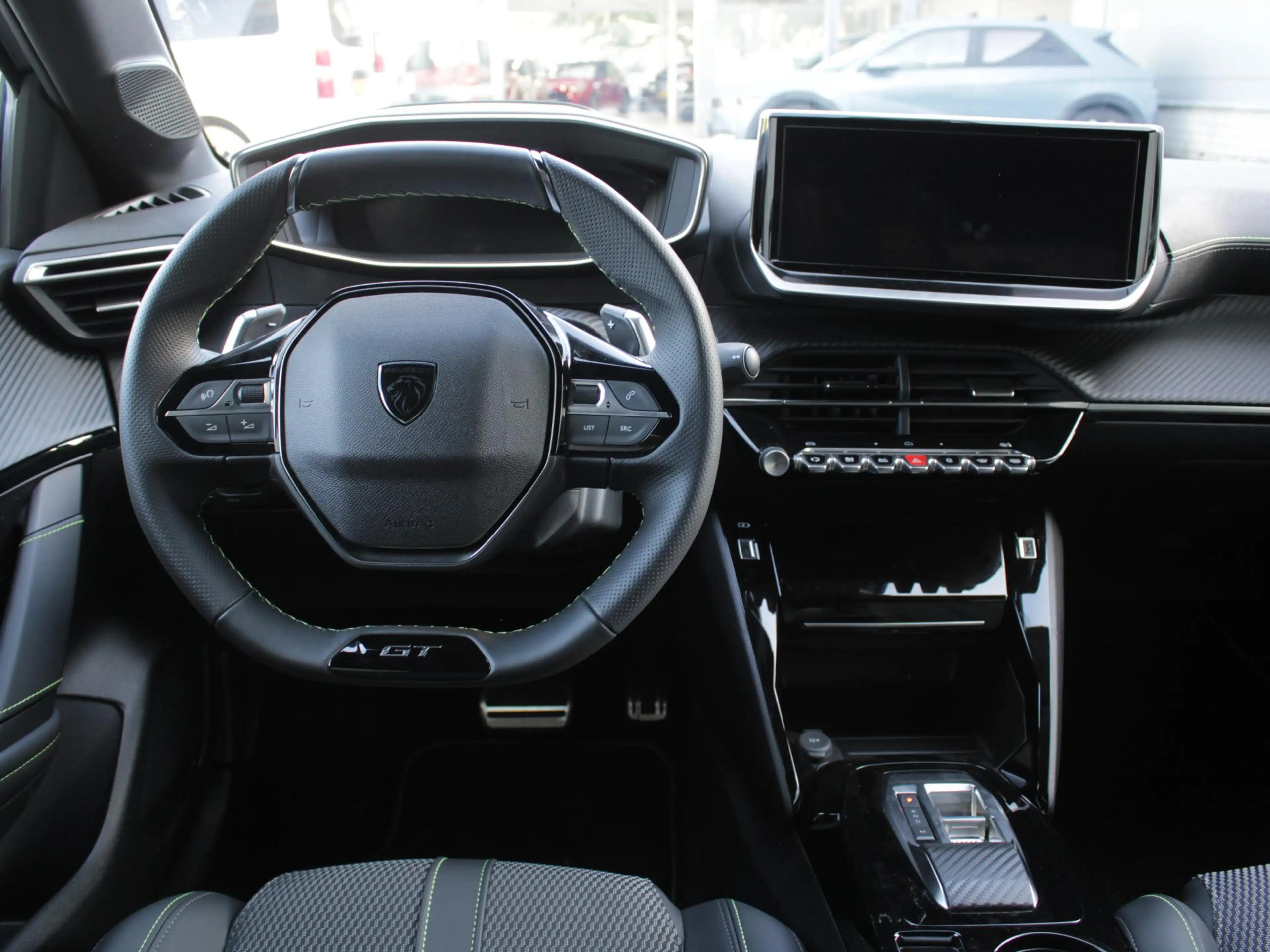 Peugeot 208 1.2 Hybrid 110 e-DCS6 GT | VISION PACK | ADAPTIEVE — photo 6