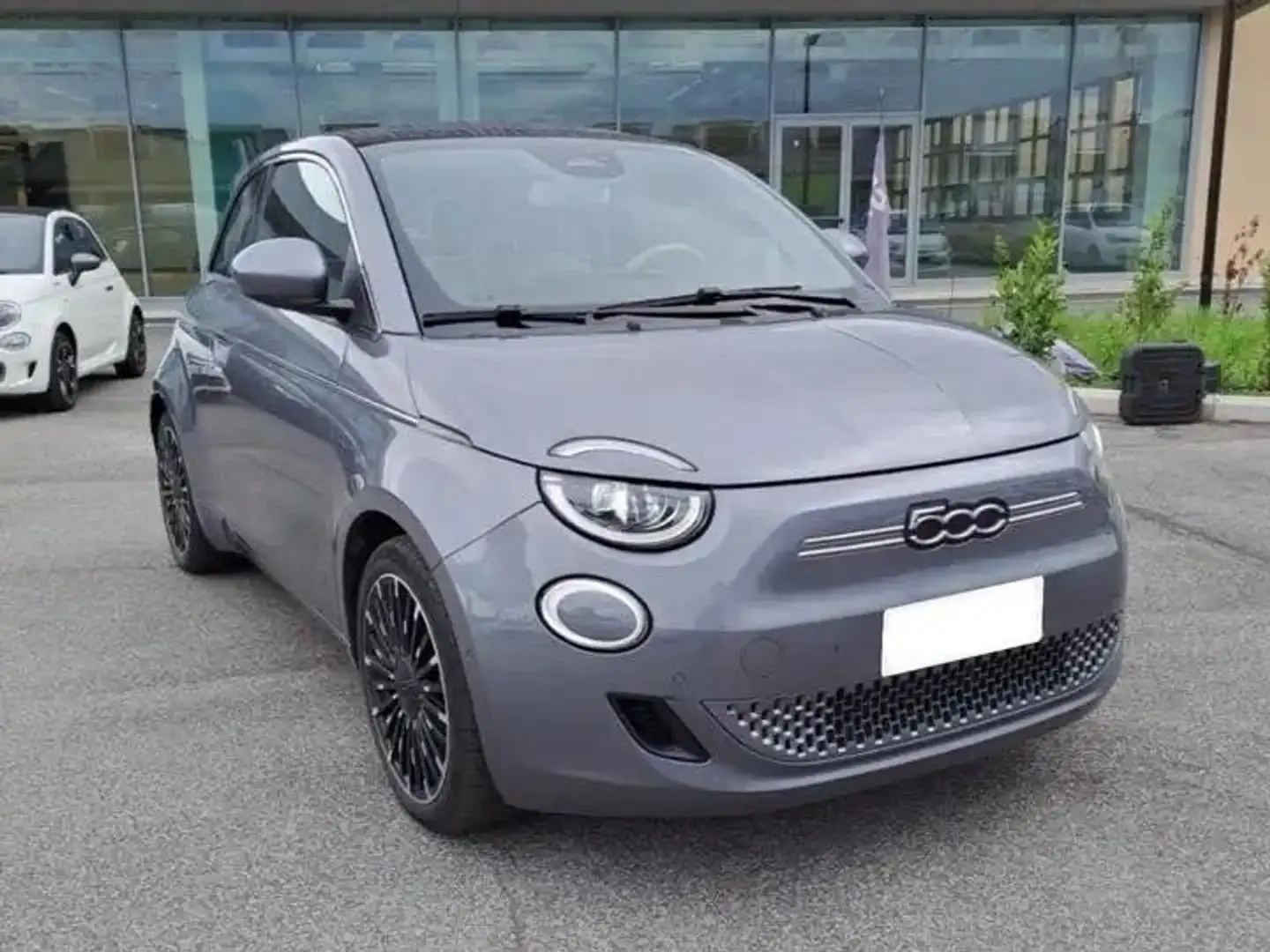 Fiat 500e Cabrio 87KW La Prima Grigio - 1