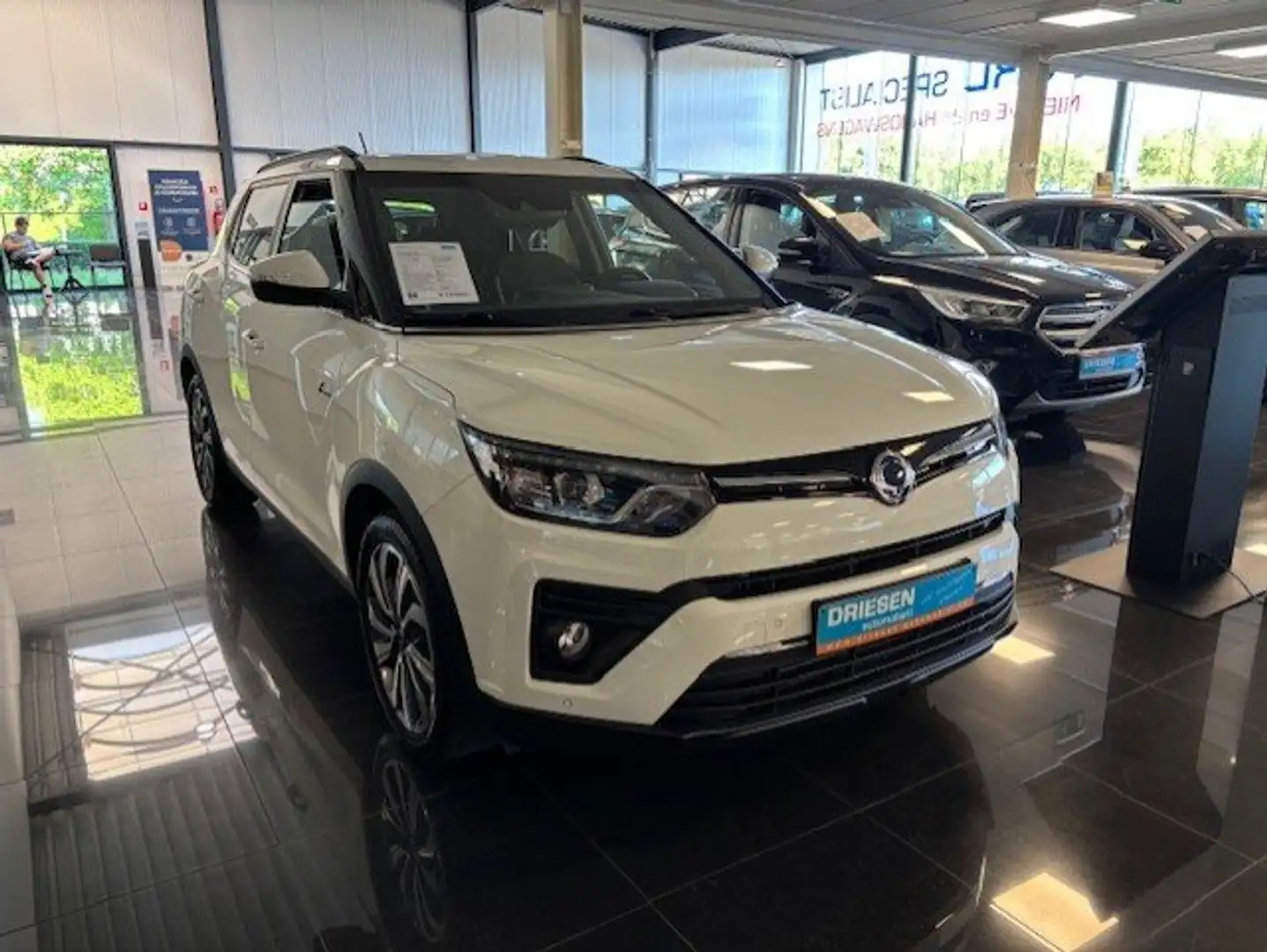 SsangYong Tivoli Tivoli 1.5 T-GDi 2WD Quartz/ LPG/Navigatie/1jgar Blanc - 1