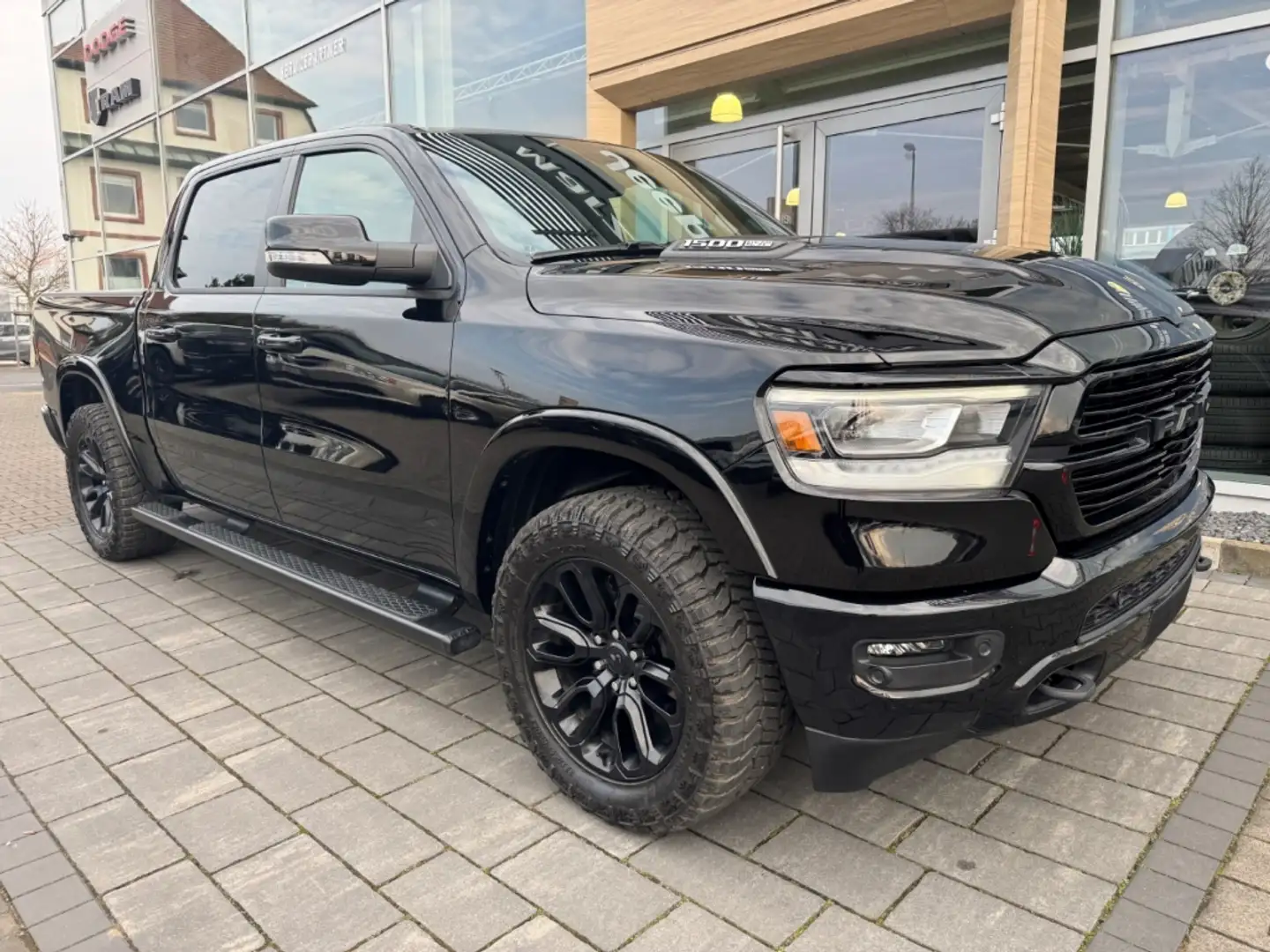 Dodge RAM 1500 Laramie Sport Carplay 20 AHK Navi Soundsystem Noir - 2