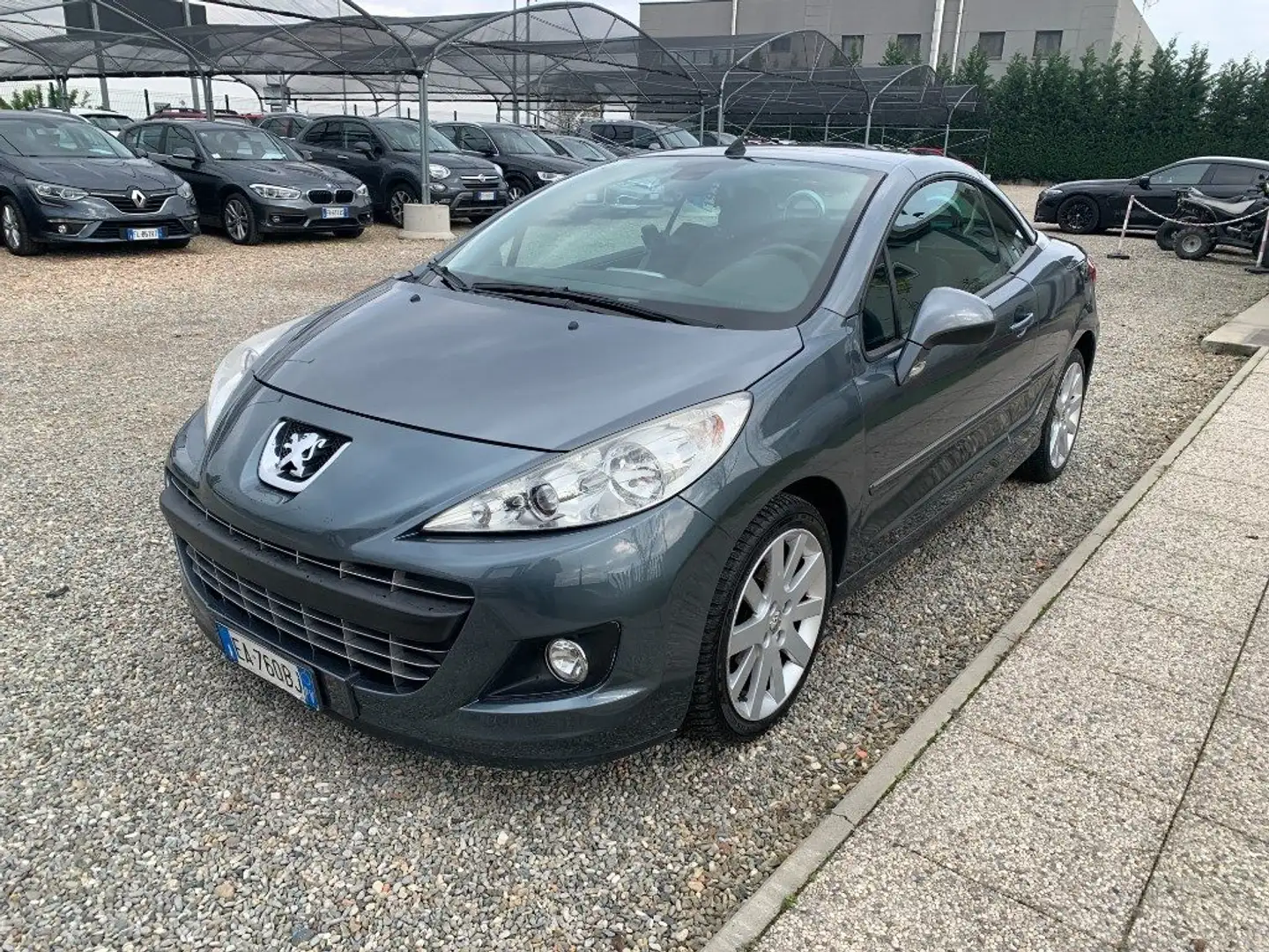 Peugeot 207 1.6 HDi 110CV CC Roland Garros Gris - 1