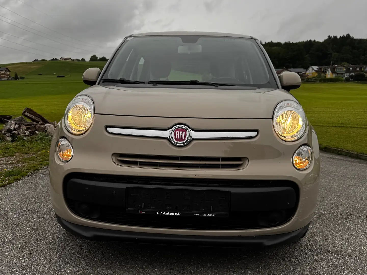 Fiat 500L 1,4 - Alle Service bei FIAT, Pickerl 06/26 NEU. Beige - 2