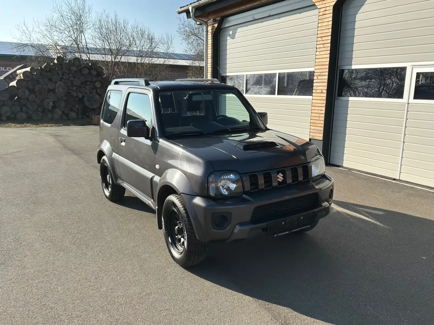 Suzuki Jimny 1,3 Jimny Comfort Ranger AHK Jagd FJ 4x4 Allrad Grau - 1