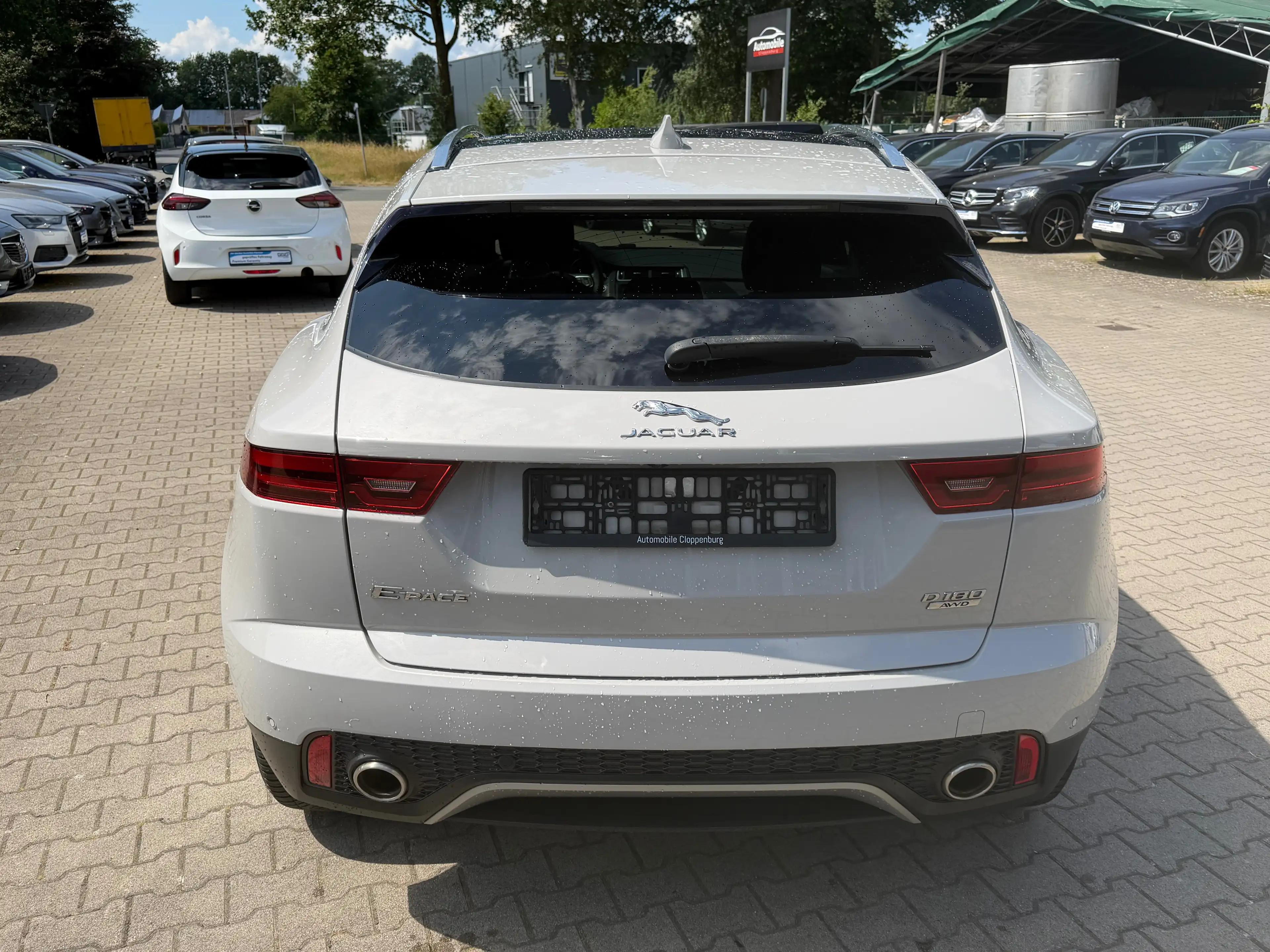 Jaguar E-Pace D180s AWD Automatik *Panorama*Rückfahrkamera* — photo 5