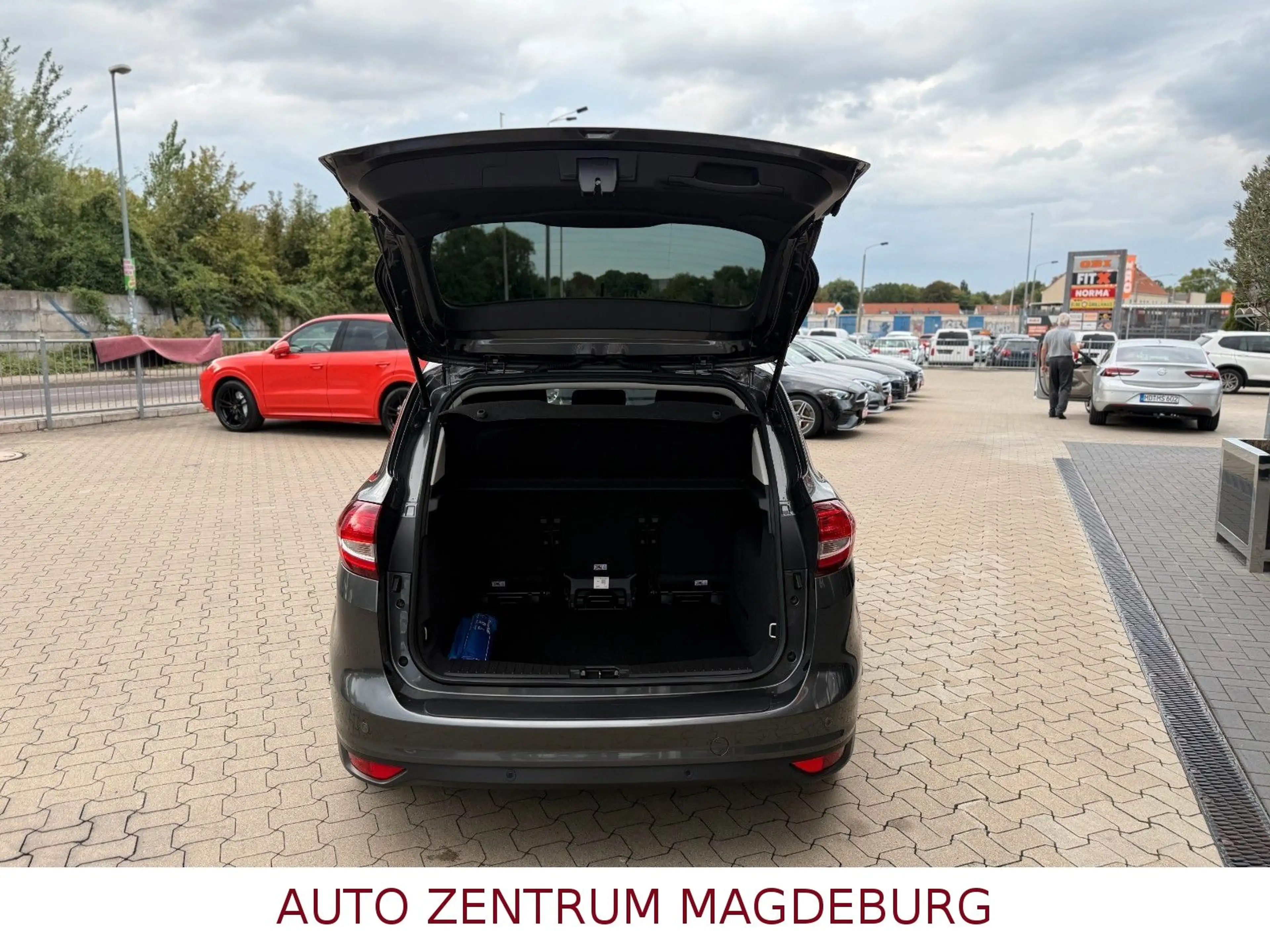 Ford C-Max C-MAX Titanium NAV*SITZHZG*ALU*KAMERA — photo 8