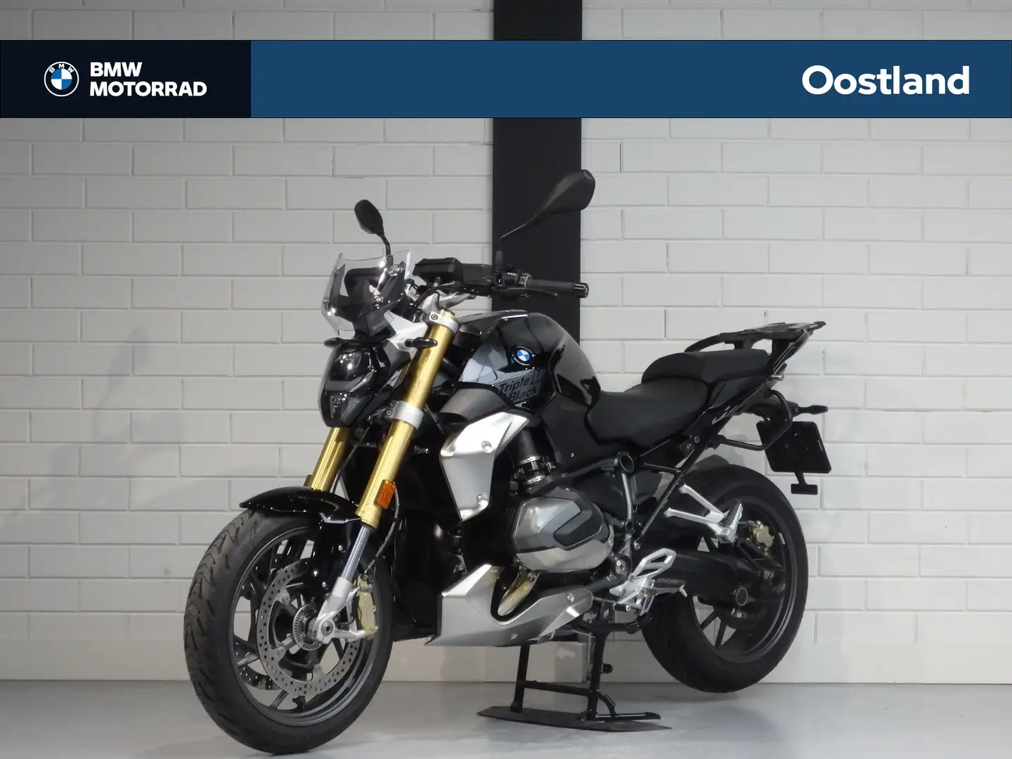 BMW R 1250 R | Full Option | Akrapovic | Cradle | BTW motor U r Zwart - 1