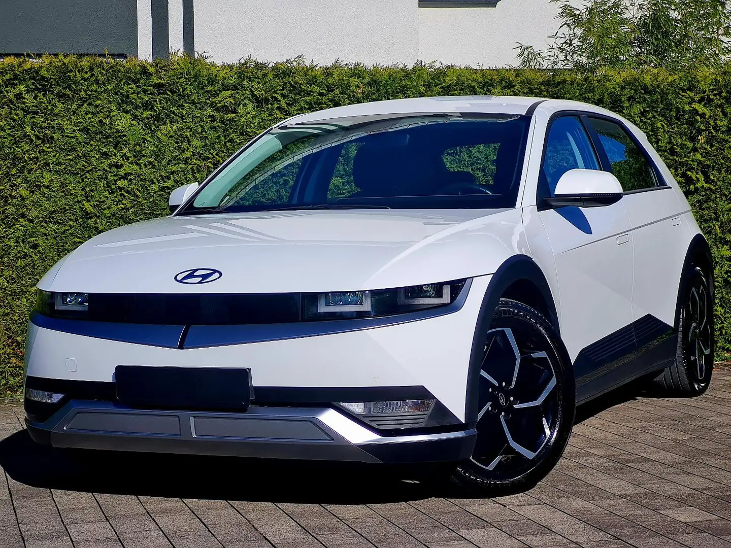 Hyundai IONIQ 5 (Garantie, Kamera, 1. Hand, AHK) Weiß - 1