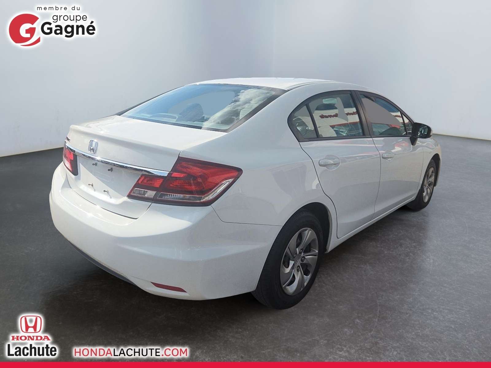 2015 Honda Civic LX 4 portes, boîte automatique — снимка 1