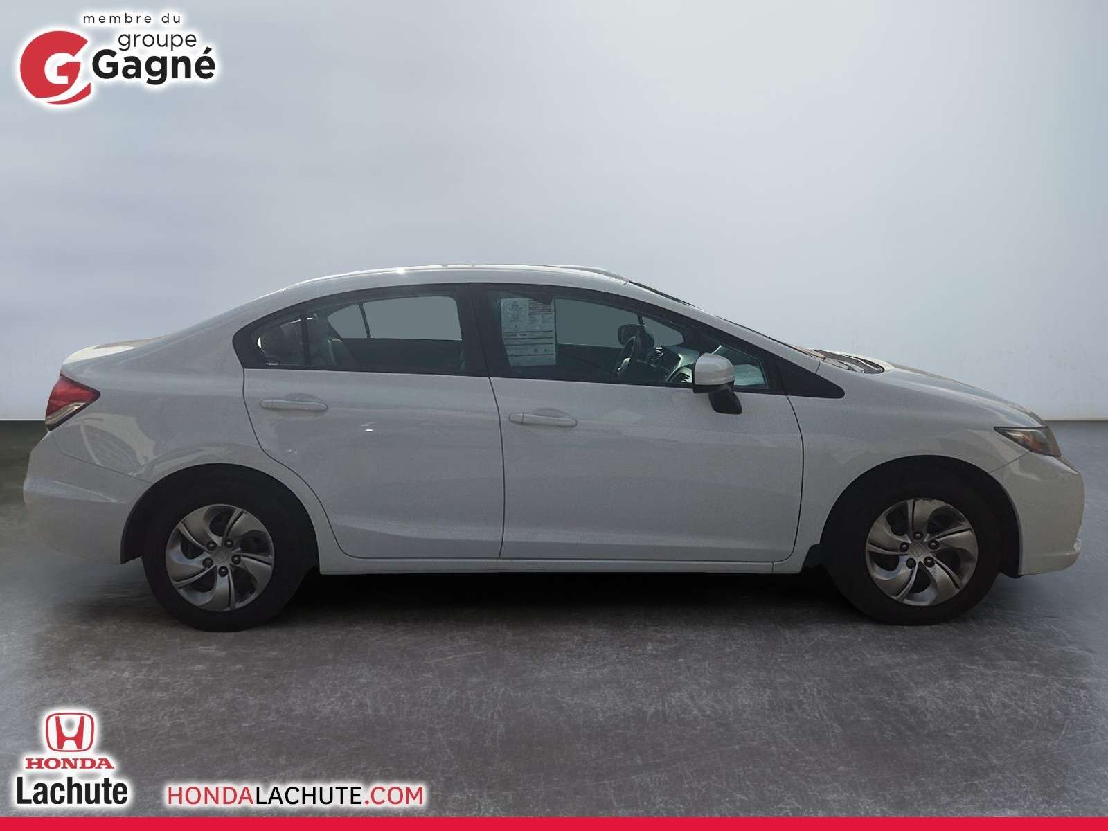 2015 Honda Civic LX 4 portes, boîte automatique — снимка 1