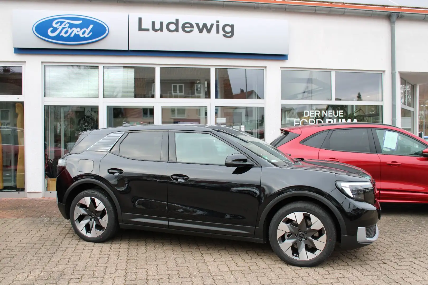 Ford Explorer Premium AWD Panoramadach Fahrerassisten Zwart - 2