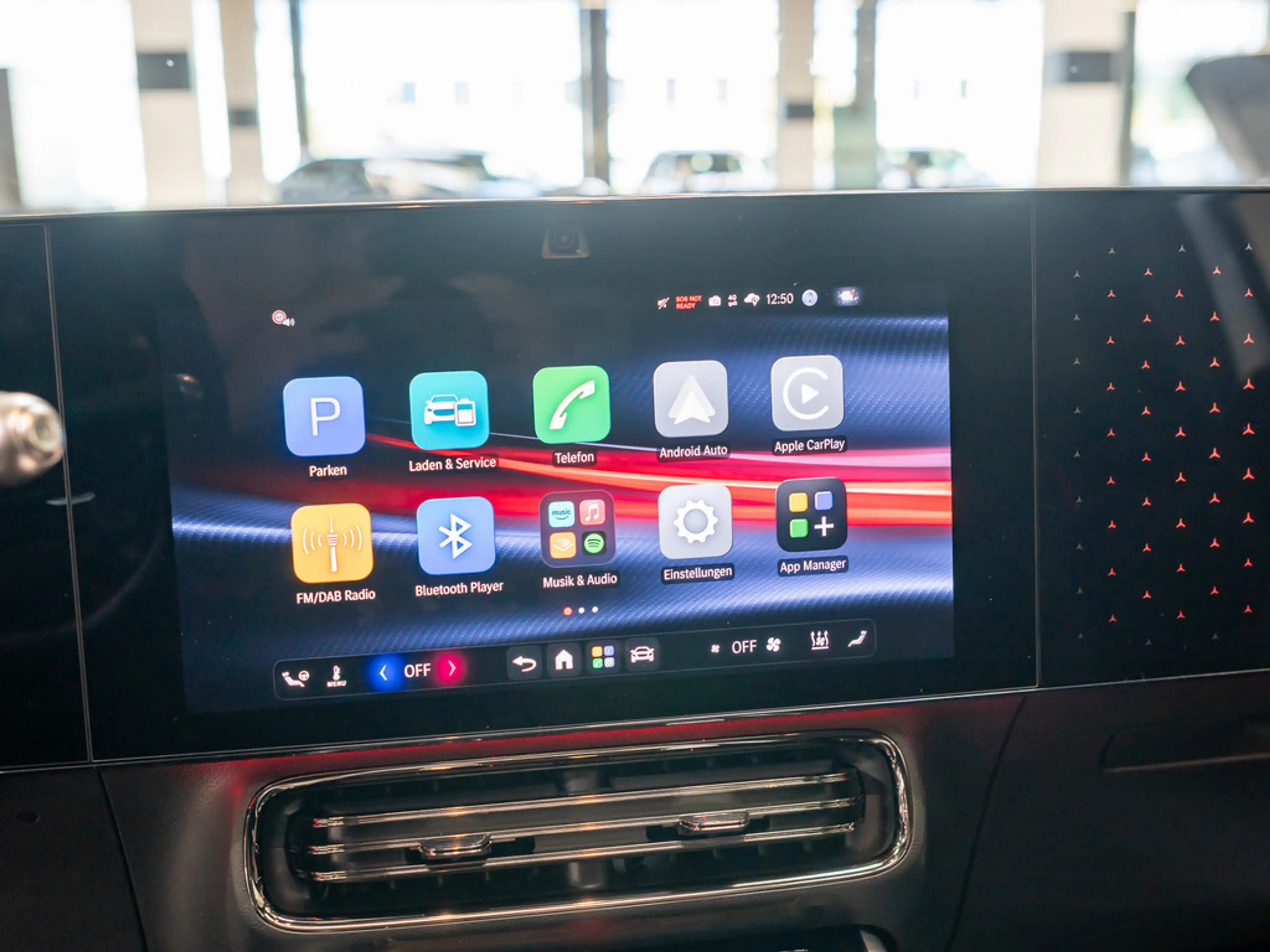 Mercedes-Benz GLB 250 + mit EQ AMG Line NIGHT ACC PANO LED — photo 12